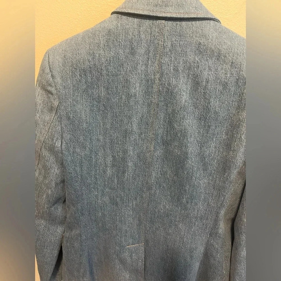 FRAME The Femme Denim Blazer Size 6 - Picture 3 of 14